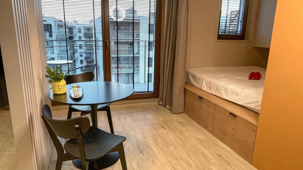 Comfortable 1-Room Apartment Close To The Center Varsovia Exterior foto